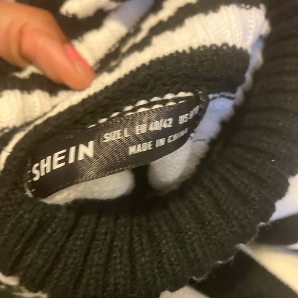 SHEIN Black and White Striped Turtleneck Sweater - Picture 3 of 5